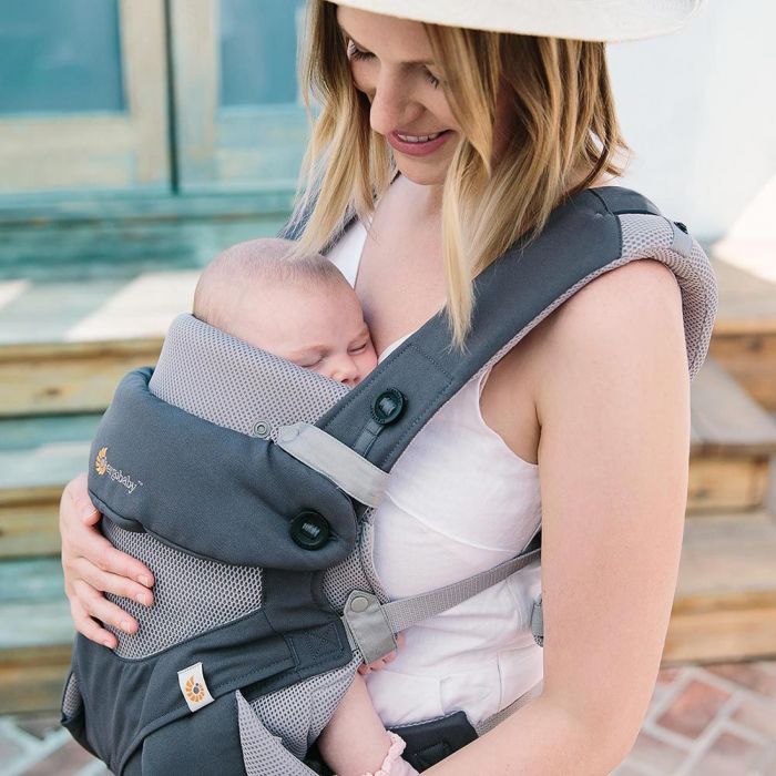 Ergobaby East Snug Infant Insert for Baby Carrier - Cool Air Mesh Grey - Image 2